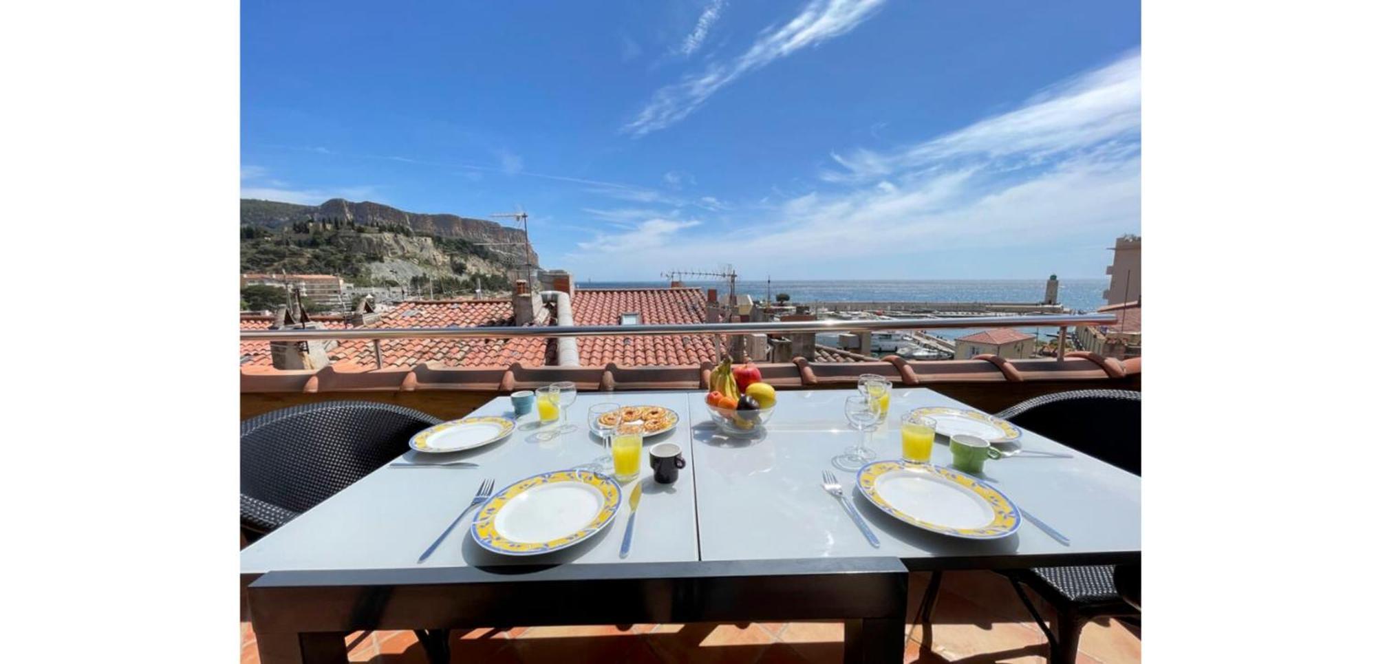 La Perle De Cassis - Terrace With Sea View Apartment Exterior foto